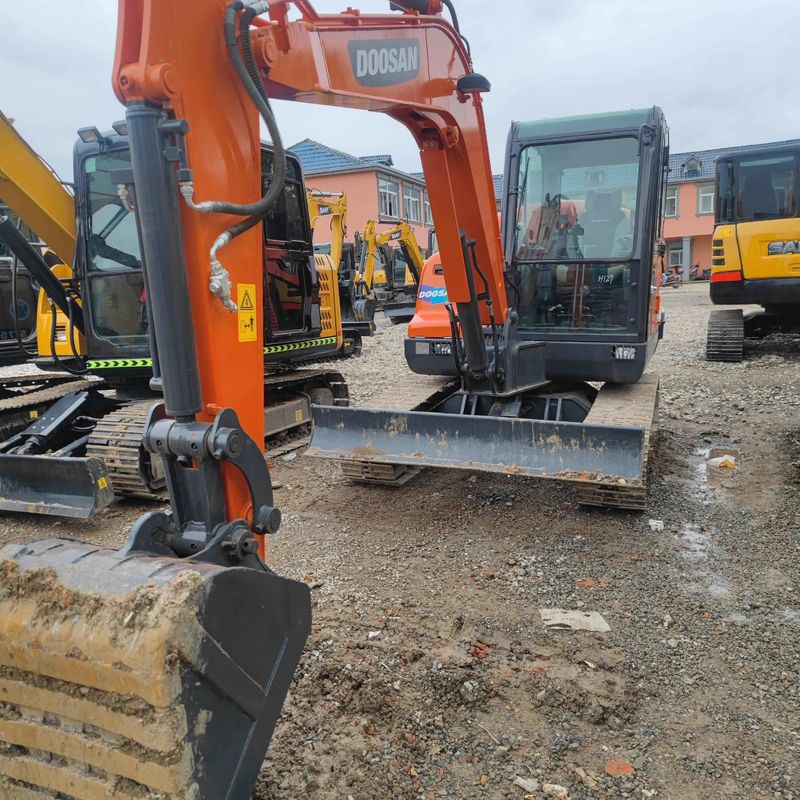 Gebrauchtes Doosan Digger DX60 Gebraucht 6 Tonnen Kleinbauwerk Mini Crawler Bagger