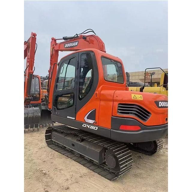 Gebrauchtes Doosan Digger DX80 Gebraucht 8 Tonnen Kleinbauwerk