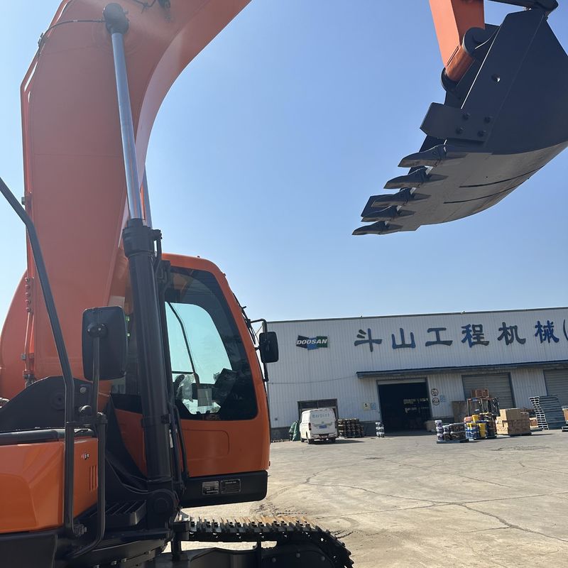 Gebrauchtes Doosan Digger DX205 Gebraucht 21 Tonnen mittelgroßes Crawlerbagger