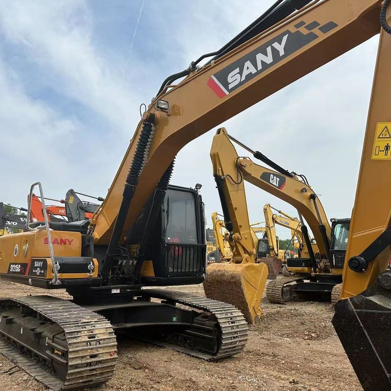 Gebrauchtes SANY Digger SY215C 21.5 auf einem Crawler Excavator mit mittlerem Typ