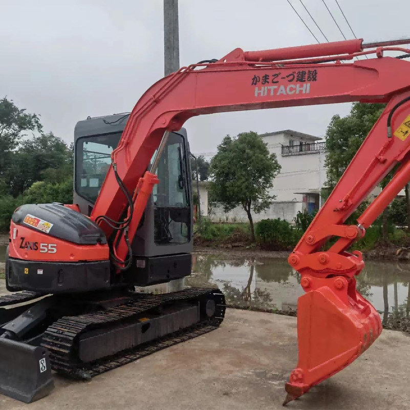 Gebrauchter 5-Tonnen-Mini-Dieselbagger Hitachi ZX55 Pre-Owned Crawler 38,23 PS, manuell