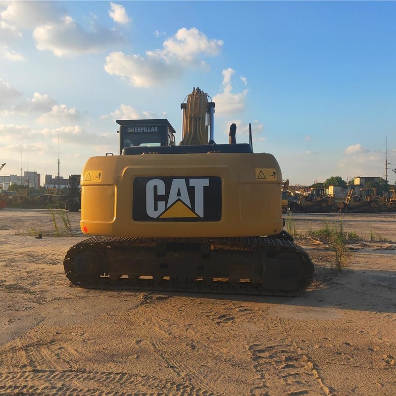 25 Tonnen langwertiger Bagger CAT 325D Crawler Digger 140kw 1,4m3 Eimerkapazität