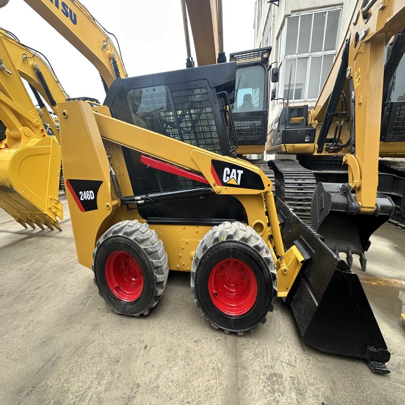 CAT 246D Gebrauchtes Gerät für das Steuern von Schiebereglern 4,5 Tonnen Original 53..6 kW