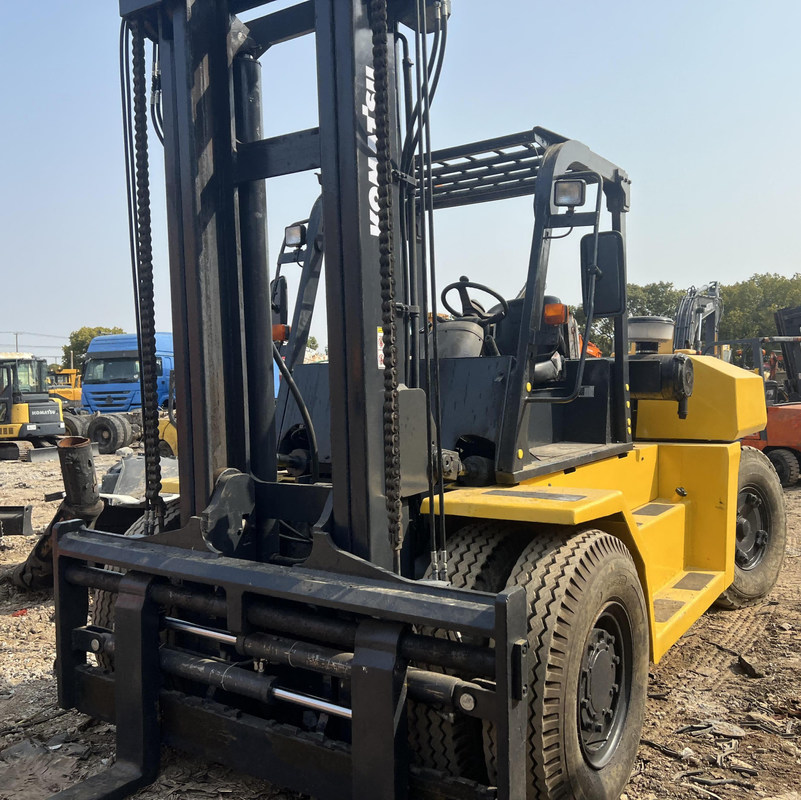 AC-Antrieb Gebrauchtes Gabelstapler Komatsu FD150 15 Tonnen 122 kW Höchste Hebhöhe 3 m