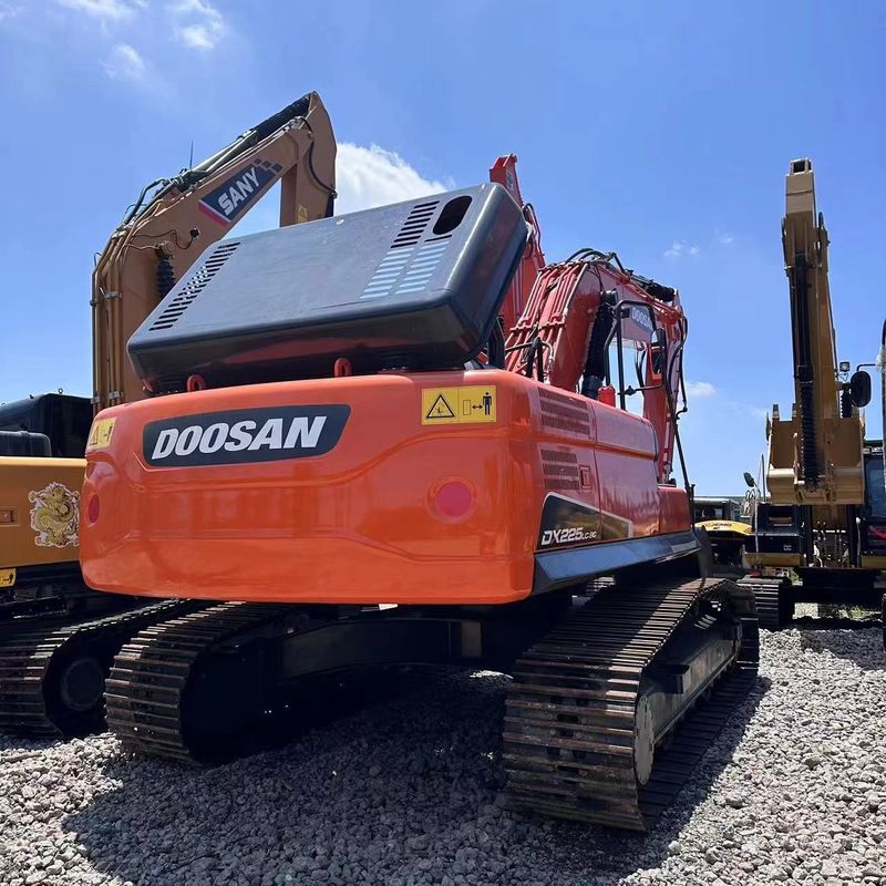 Gebrauchtes Doosan Digger DX225 Gebraucht 22,5 Tonnen mittelgroßes Crawlerbagger