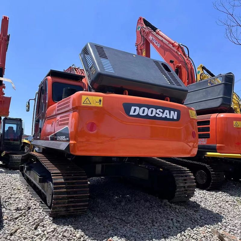 Gebrauchtes Doosan Digger DX225 Gebraucht 22,5 Tonnen mittelgroßes Crawlerbagger