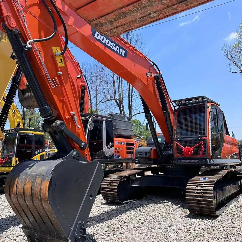 Gebrauchtes Doosan Digger DX225 Gebraucht 22,5 Tonnen mittelgroßes Crawlerbagger