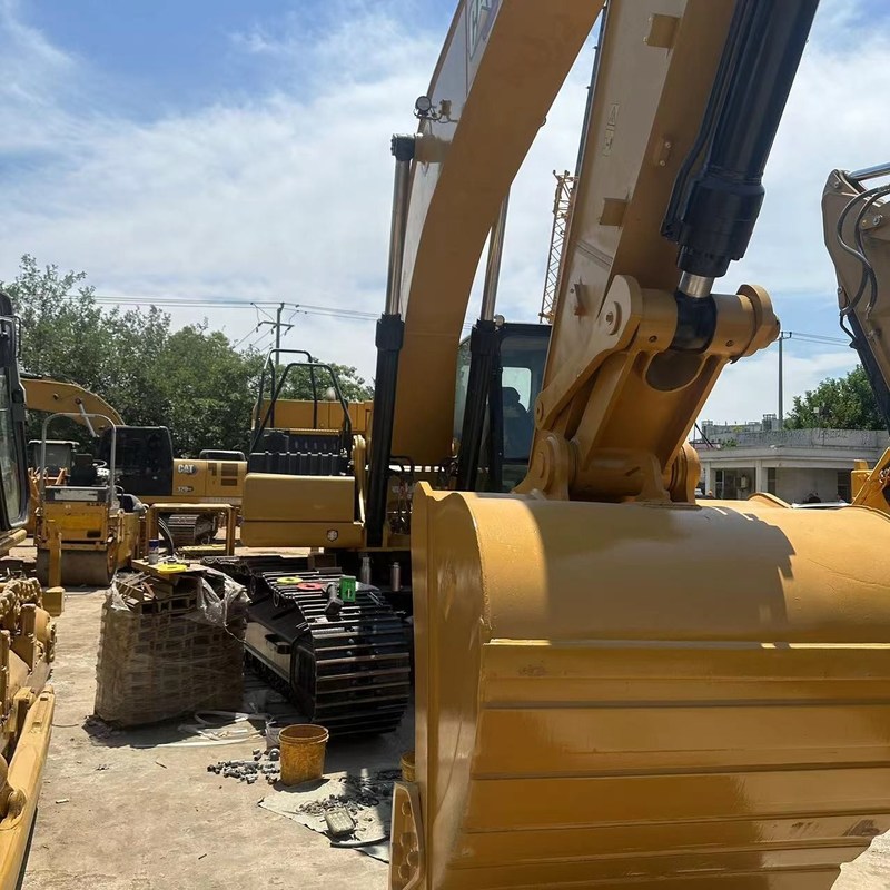 Gebraucht Bagger CAT 330GC 30 Tonnen Crawler Digger 151kw mit 1,6m3 Eimer