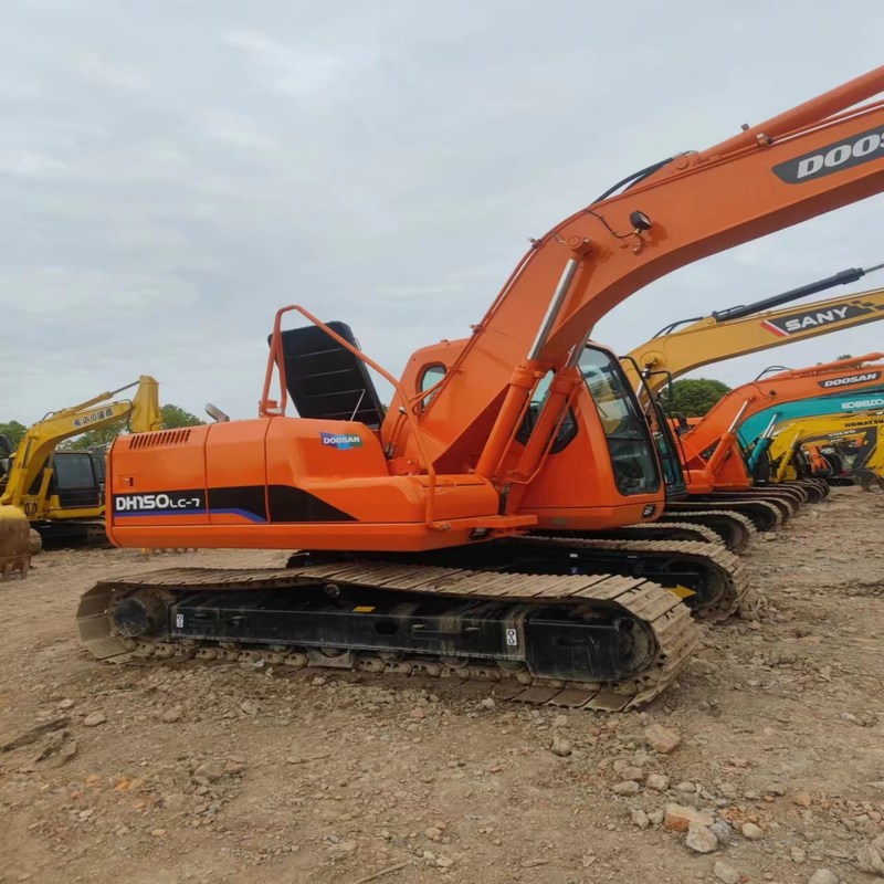 Gebrauchtes Doosan Digger DX150LC Gebraucht 15 Tonnen Mittelgroßes Crawler Bagger 74kw