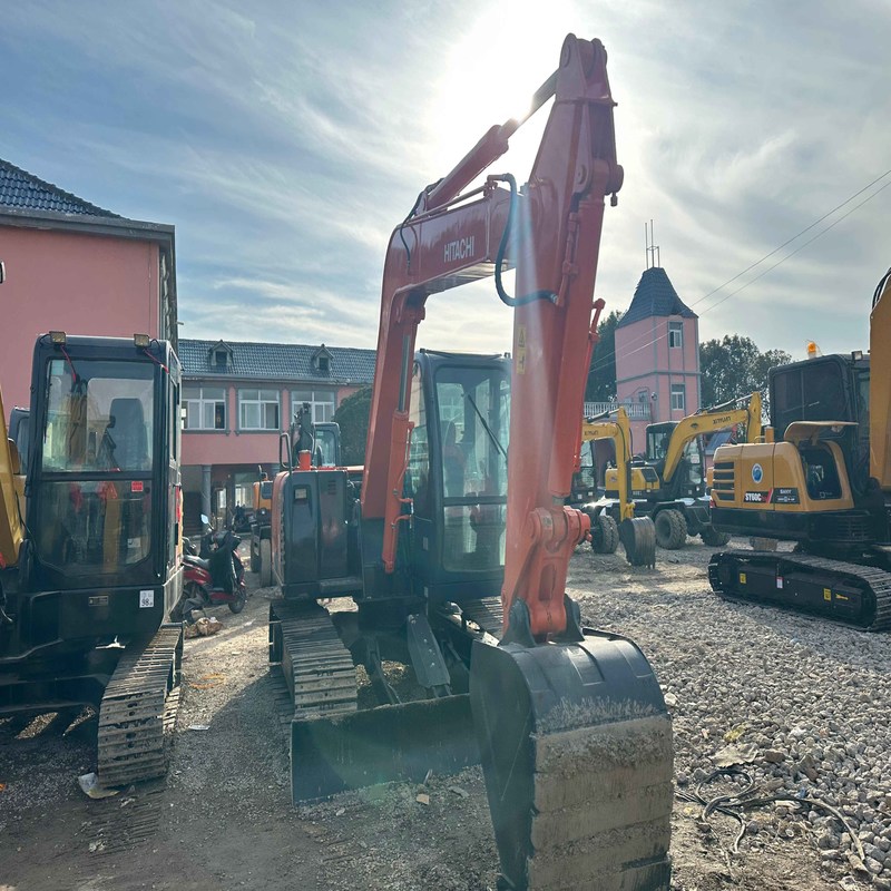 Gebrauchtes Minibagger Hitachi ZX70 Gebraucht 7t Original Crawler Tracked Digger 39kw