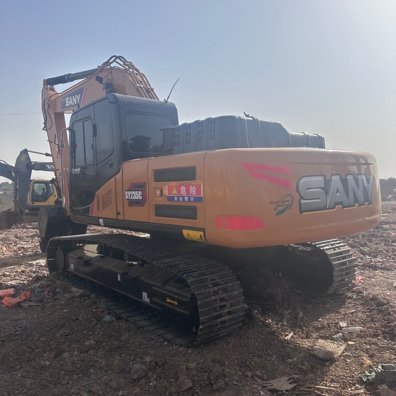 Gebraucht SANY Digger SY235C Gebraucht 23.5 auf mittlerem Typ Crawler Bagger 128.5kw