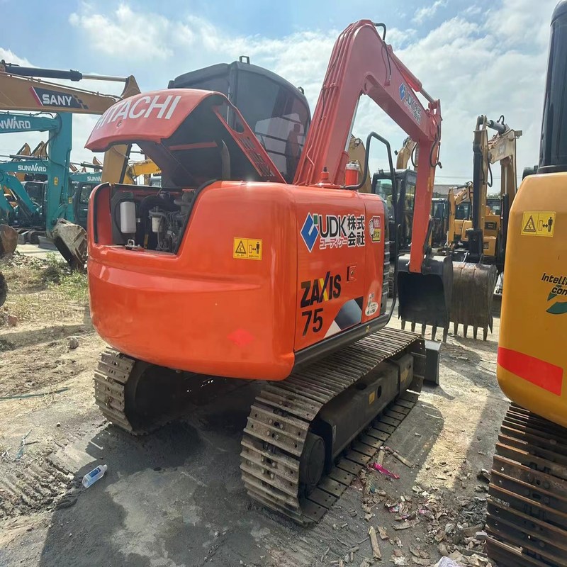 Hitachi ZX75 Gebrauchter hydraulischer 7-Tonnen-Bagger mittlerer Größe mit 40,3 kW und 0,33 m3 Schaufel