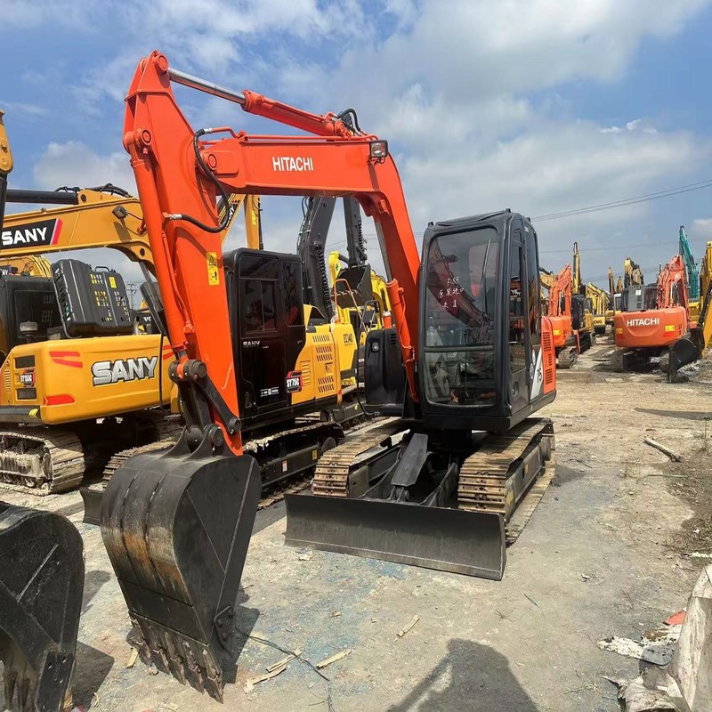 Hitachi ZX75 Gebrauchter hydraulischer 7-Tonnen-Bagger mittlerer Größe mit 40,3 kW und 0,33 m3 Schaufel