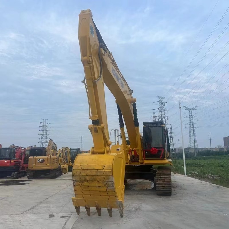 Gebraucht Komatsu Digger PC350 Gebraucht 35 Tonnen großer Typ Crawler Bagger Großbau 180kw
