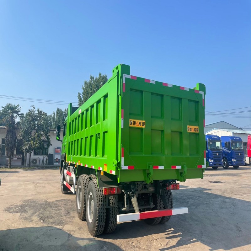 Gebrauchtes Müllwagen Howo G7 Sinotruk Howo 6x4 Tipper 10 Wheeler manueller Diesel