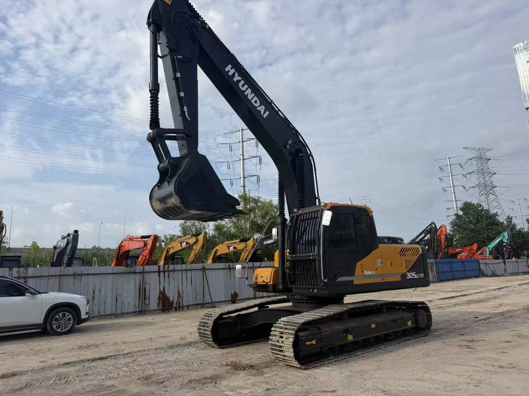 Gebrauchtes Hyundai Digger R305LC-9T Gebraucht 30.2 Tonnen Crawler Bagger 196kw mit 1.38m3 Eimer